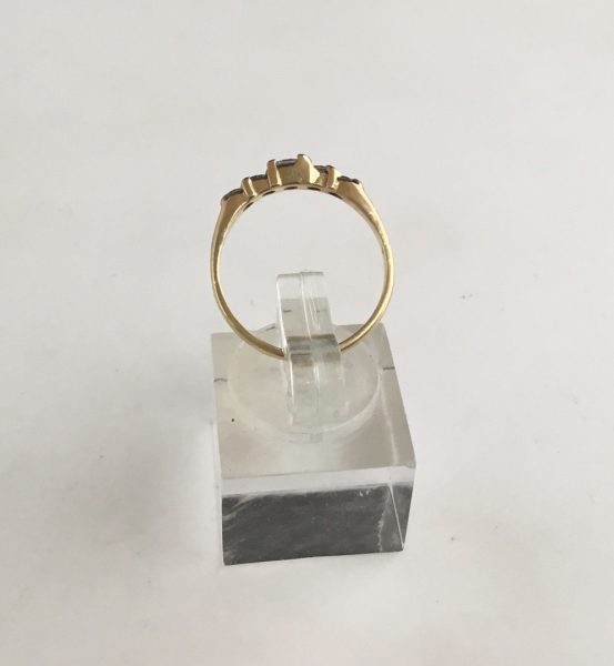 Antique Edwardian Five Stone Diamond Engagement Ring in Stepped 18ct Gold Mount