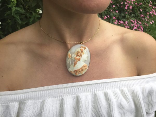 antique Victorian gold cameo pendant