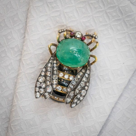 EMERALD BEE BROOCH