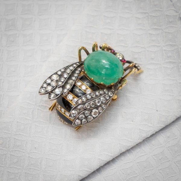 EMERALD BEE BROOCH