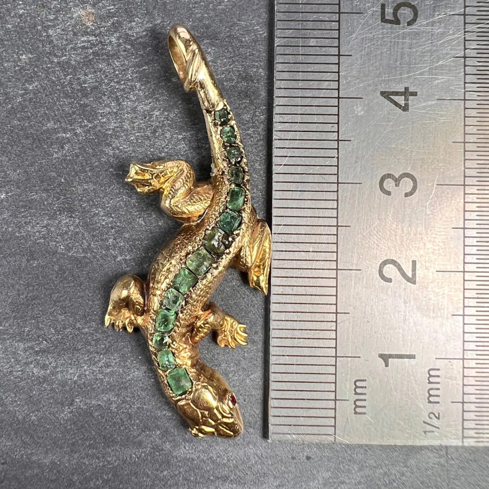 Antique 1.40ct Emerald and Gold Salamander Lizard Pendant