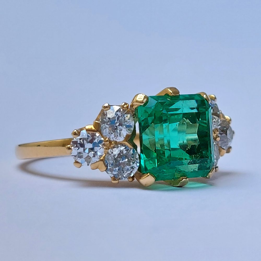 4.70ct Zambian Emerald and Diamond Ring