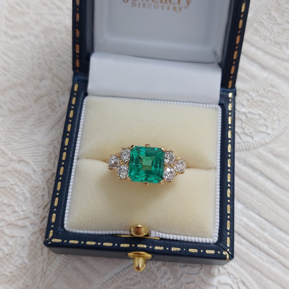 4.70ct Zambian Emerald and Diamond Ring
