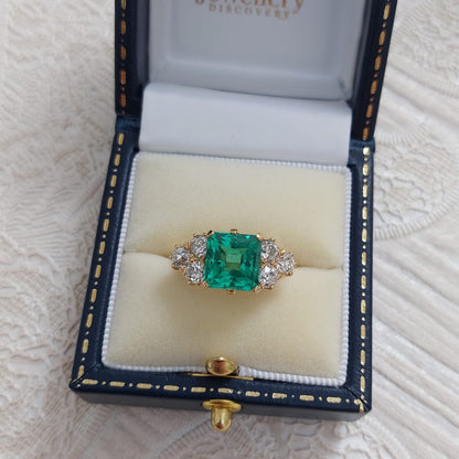 4.70ct Zambian Emerald and Diamond Ring