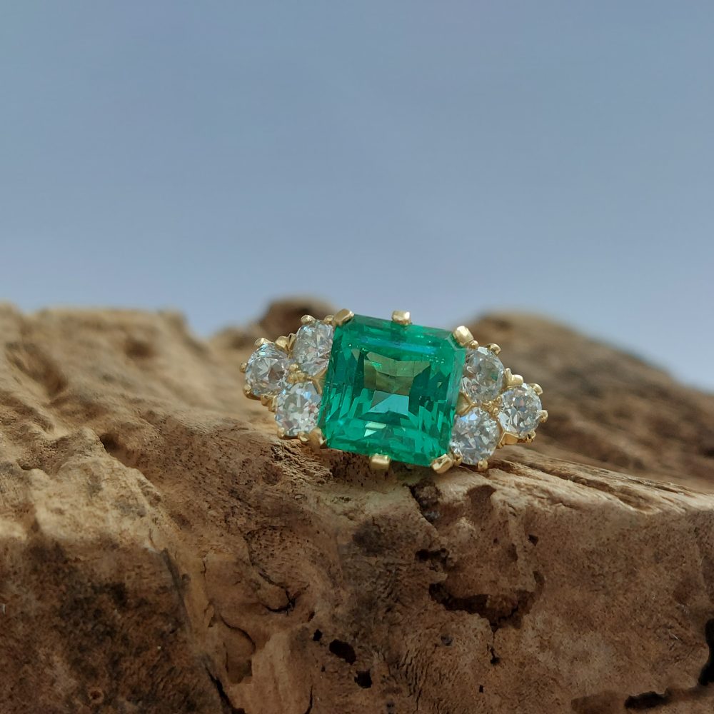 4.70ct Zambian Emerald and Diamond Ring