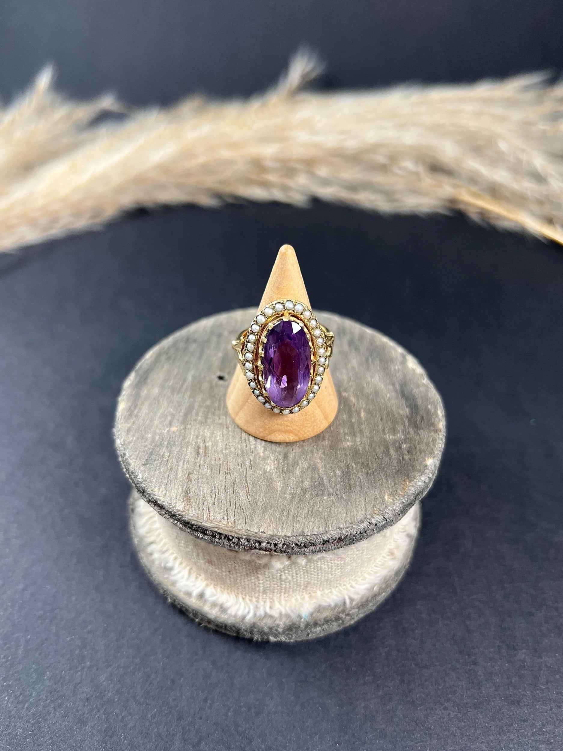 Vintage 9ct Gold, Hallmarked London 1966, Large Faceted Amethyst & Seed Pearl Cocktail Ring