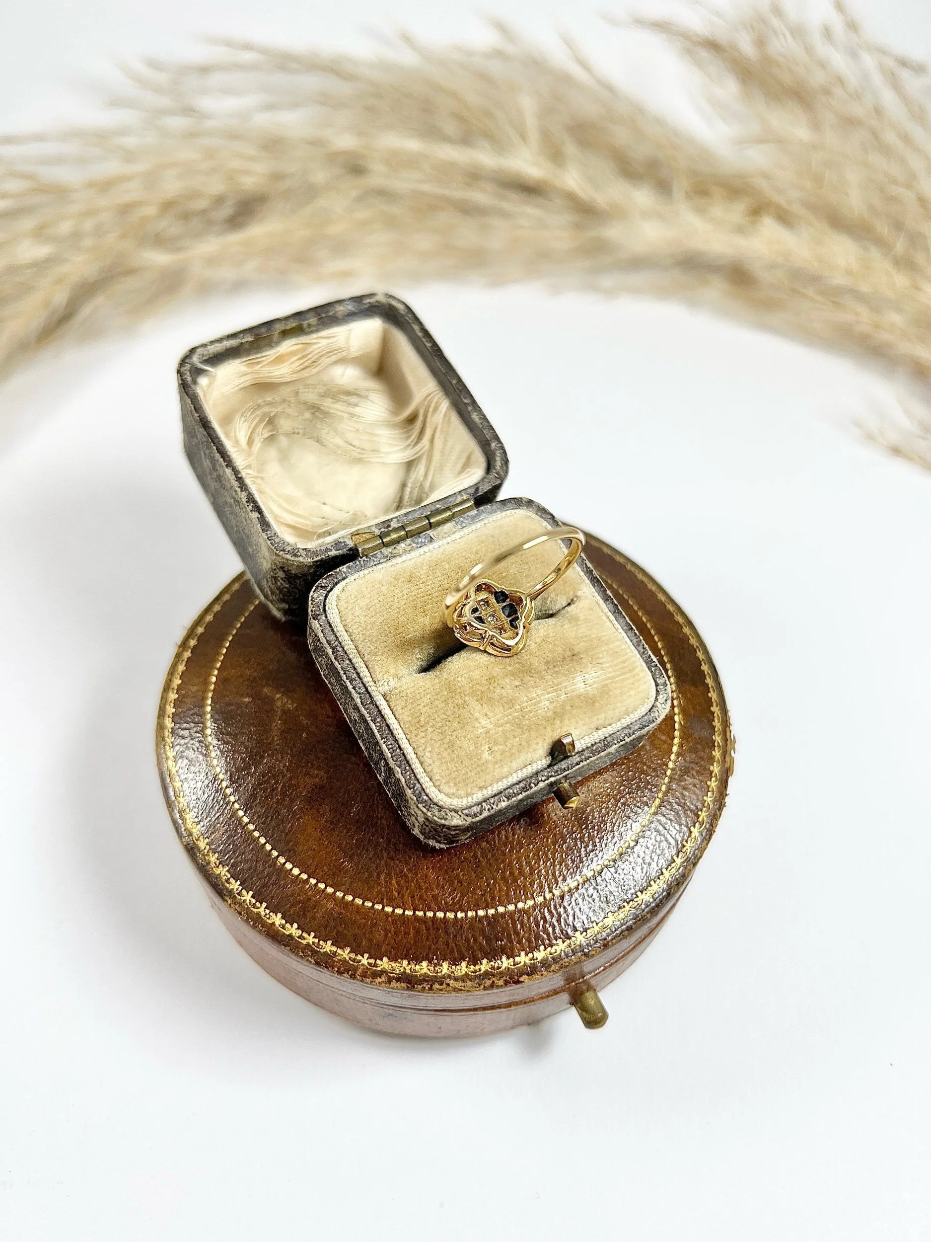 1920s Original Art Deco Sapphire Diamond Panel Engagement Dress 18ct Yellow Gold Ring