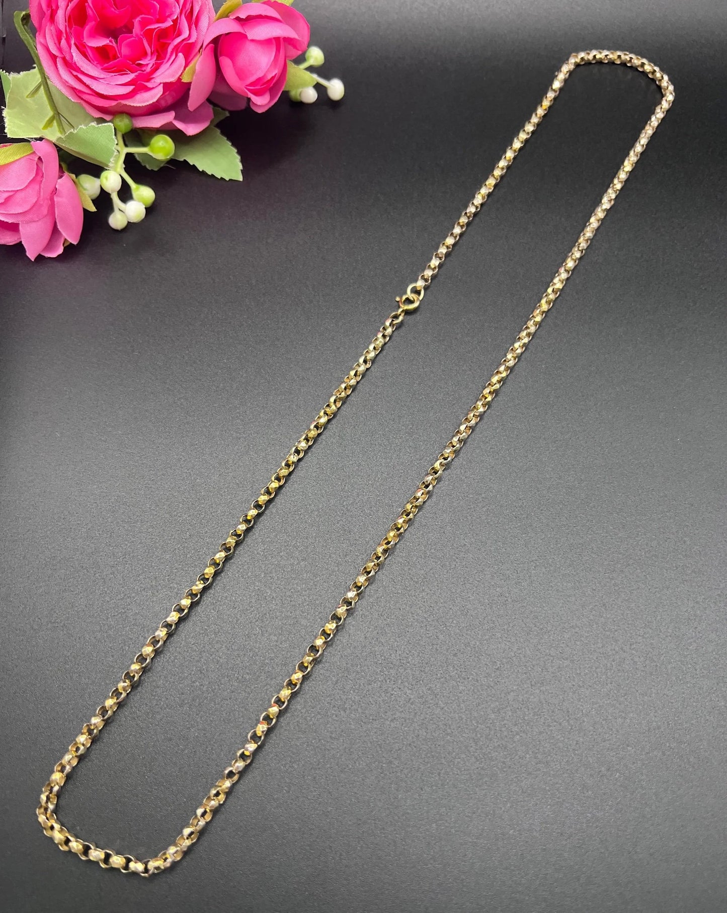 A yellow gold belcher link chain necklace