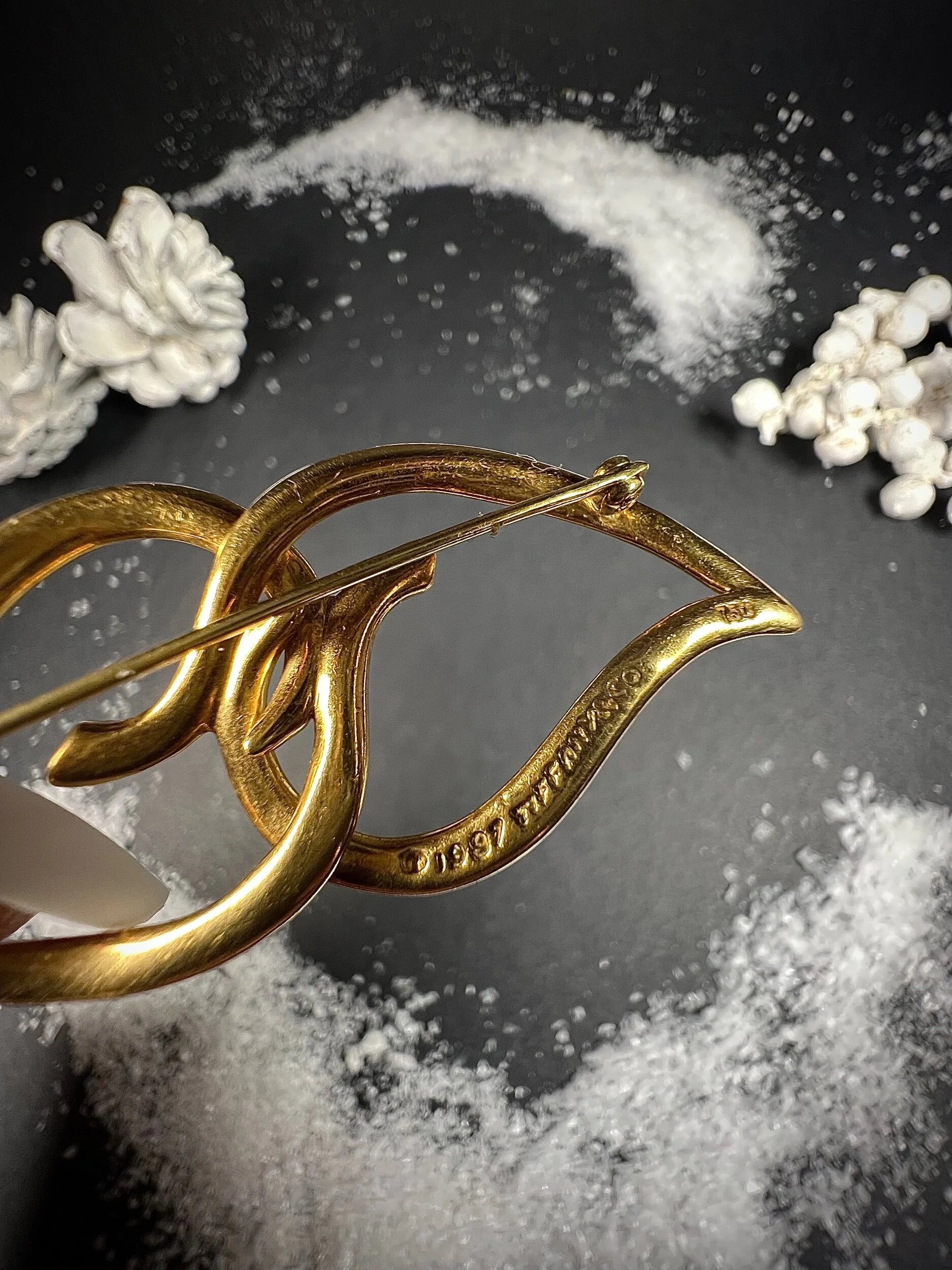 Tiffany & Co. Vintage 18 Carat Yellow Gold Double Heart Brooch