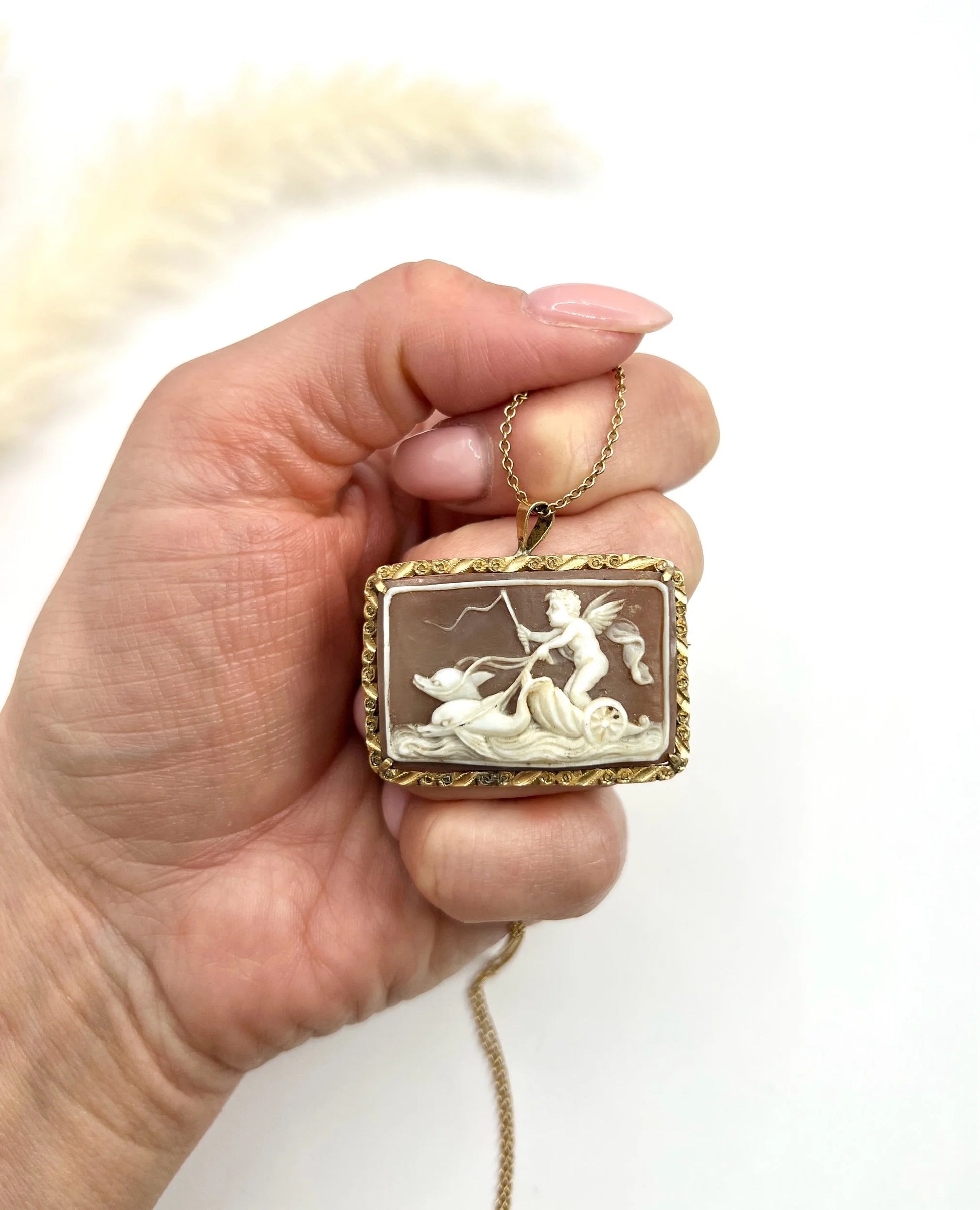 Victorian 18 Carat Gold Cherub, Eros and Dolphin Chariot Shell Cameo Pendant/Brooch