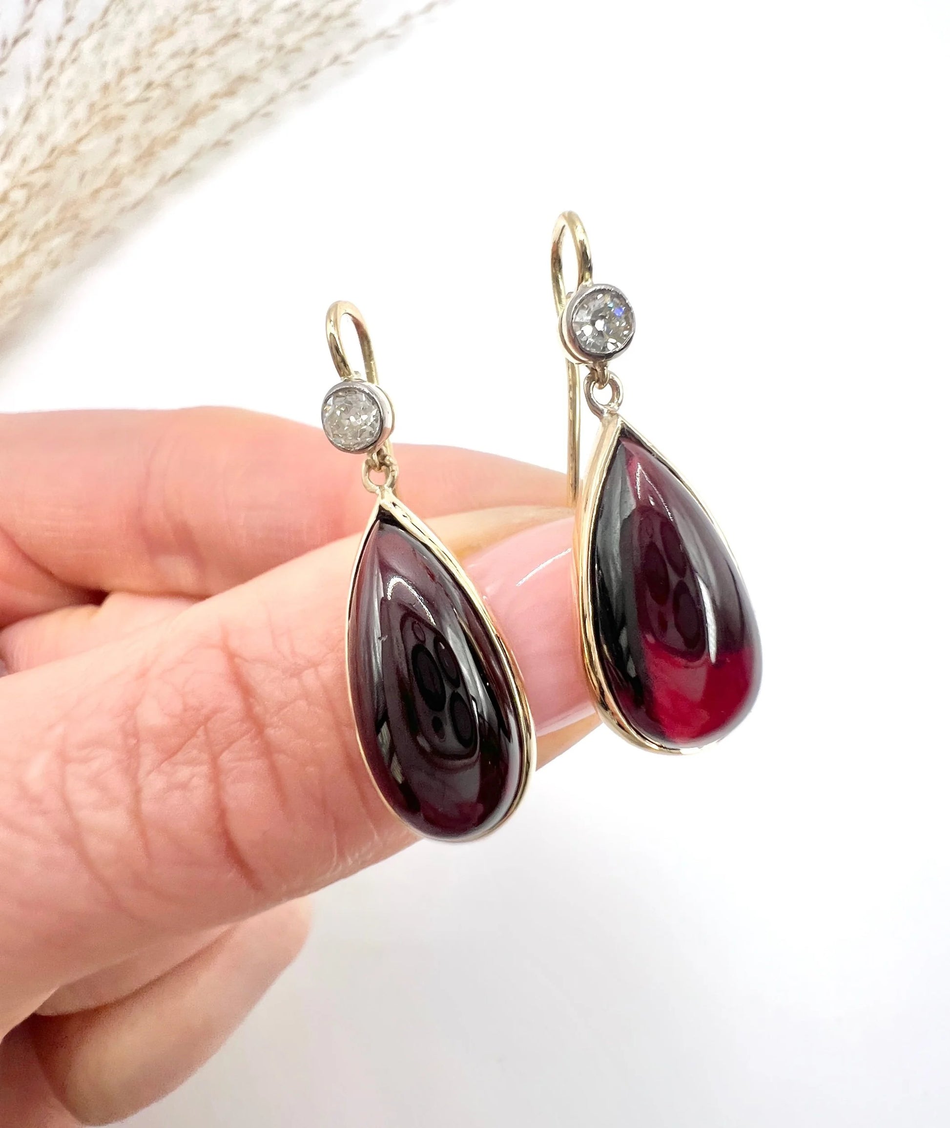 Art Deco 9 Carat and 15 Carat Yellow Gold Diamond and Garnet Teardrop Earrings