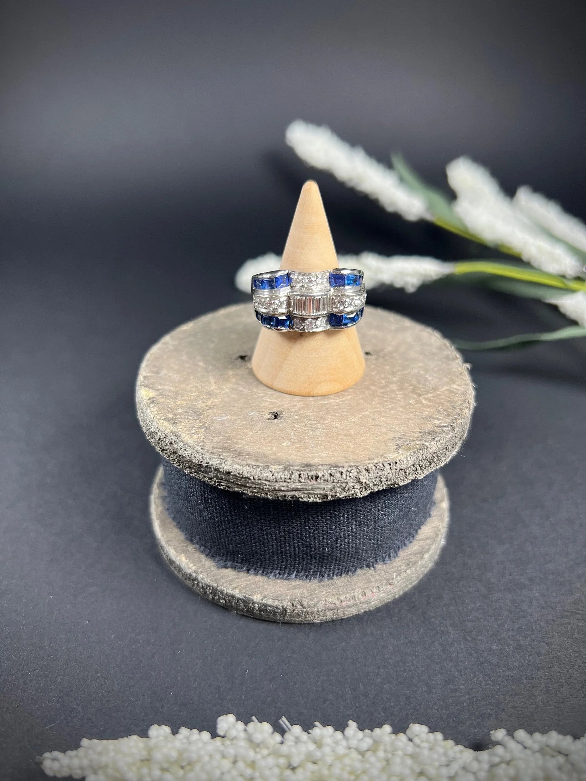 Vintage Retro 1940s Sapphire and Diamond Cocktail Ring in Platinum