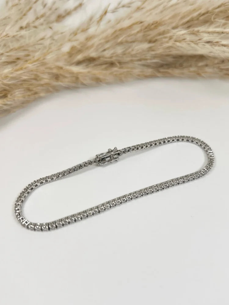 Vintage 2ct Diamond Line Tennis Bracelet in 14ct White Gold