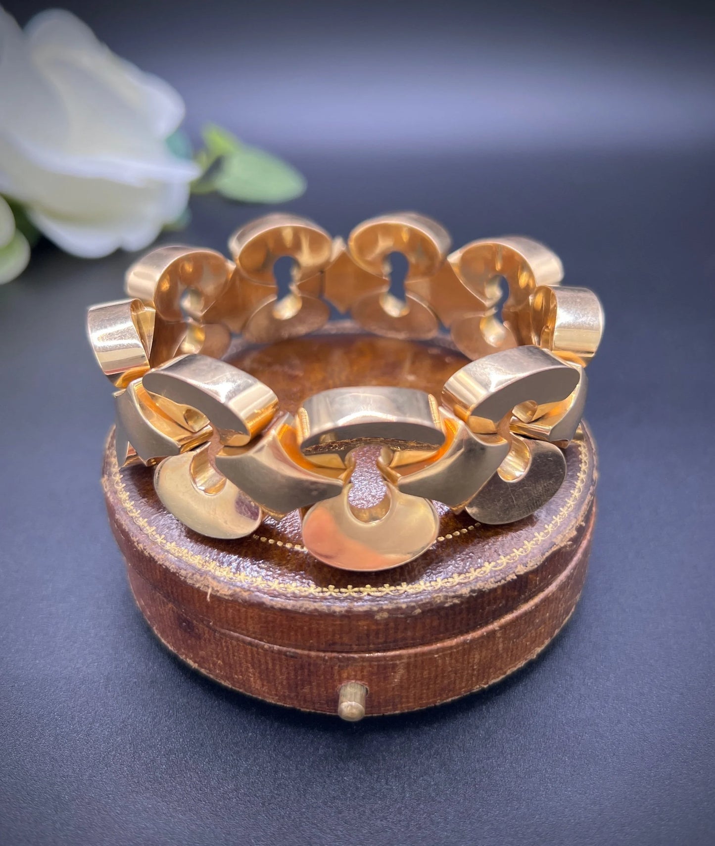 Antique 18ct Yellow Gold French Stamped, 1920s Sculptural Link Bracelet
