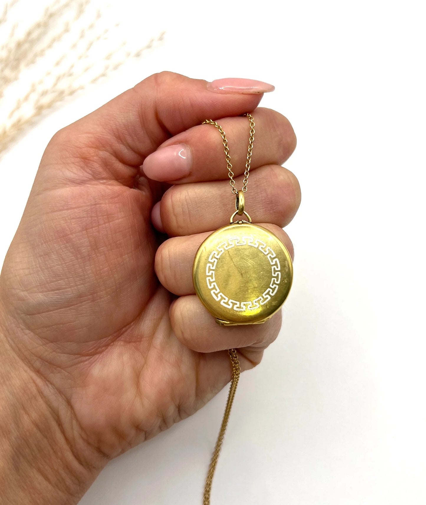 Antique 15ct Yellow Gold, Edwardian era Greek Key White Enamel Round Locket