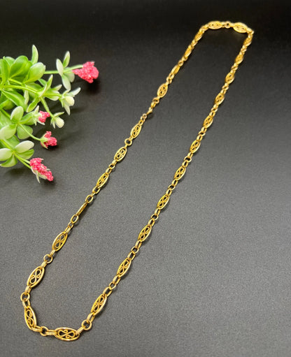 Antique 18 Carat Yellow Gold Fancy Filigree Oval Link Chain Necklace, Circa 1920