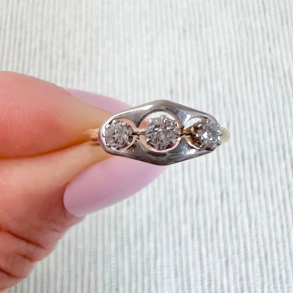 Antique 18ct Gold & Platinum 1920’s Diamond Three Stone Trilogy Ring