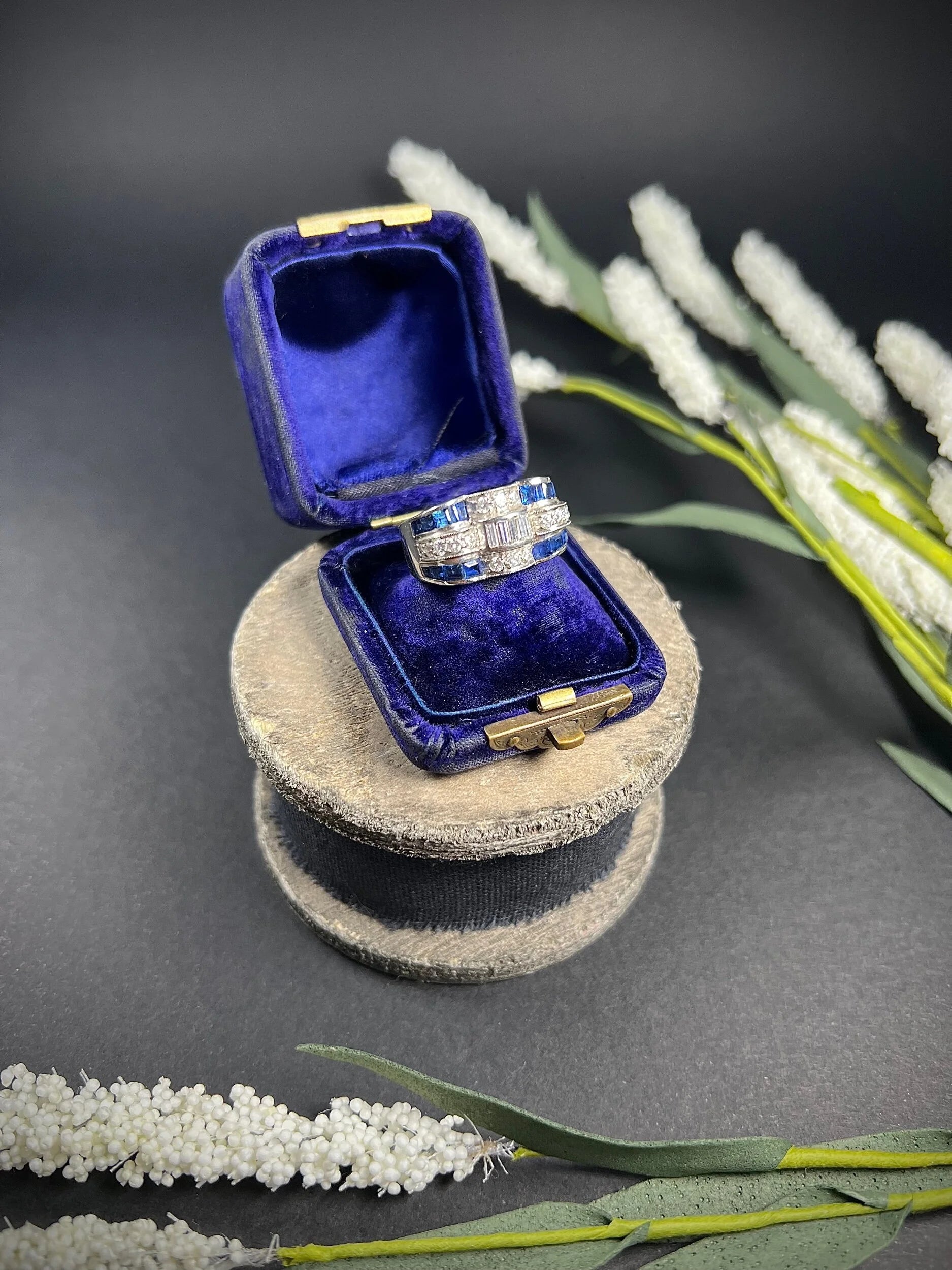 Vintage Retro 1940s Sapphire and Diamond Cocktail Ring in Platinum