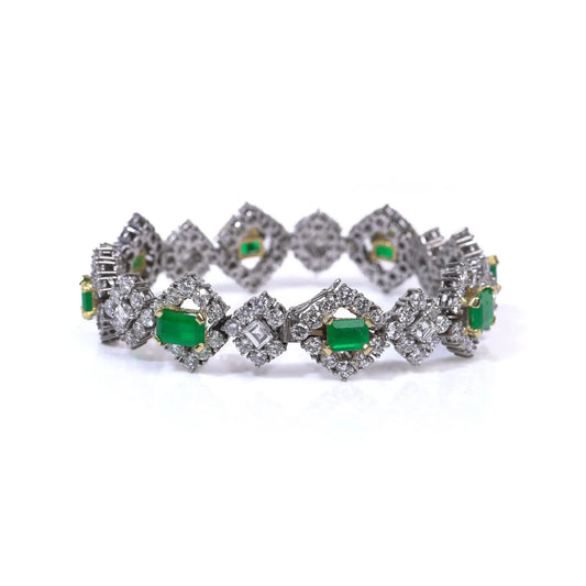  Fine Vintage Emerald and Diamond Bracelet 8ct Diamonds, 4ct Emeralds