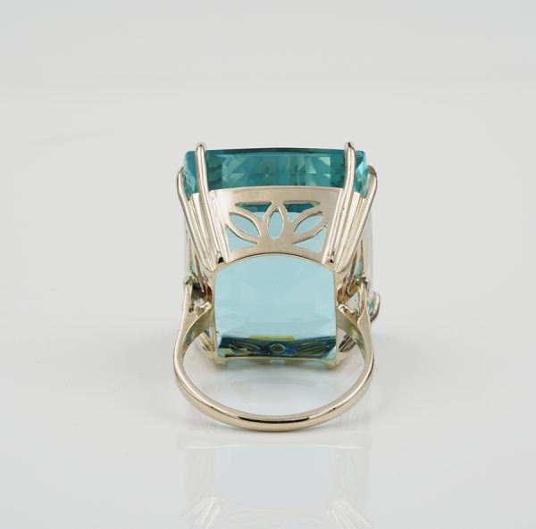 Retro 50.00ct Untreated Aquamarine Diamond Ring
