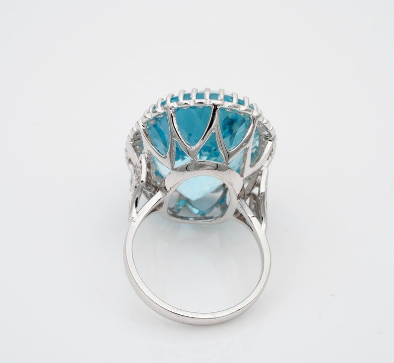 Vintage 27.00ct Aquamarine and Diamond Ring