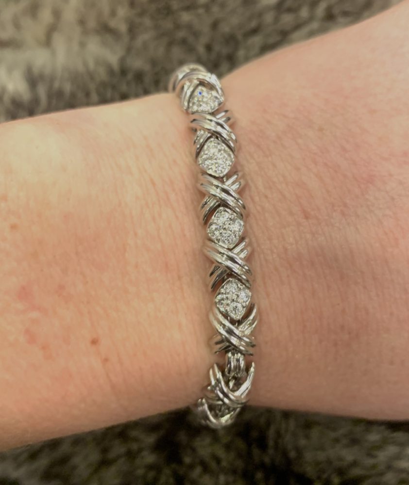 Pre owned Tiffany and Co Diamond Signature Bracelet