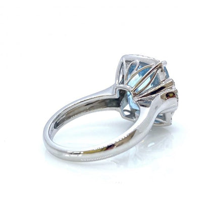 Aquamarine and diamond Cluster Dress ring, 6.50 carats, White Gold