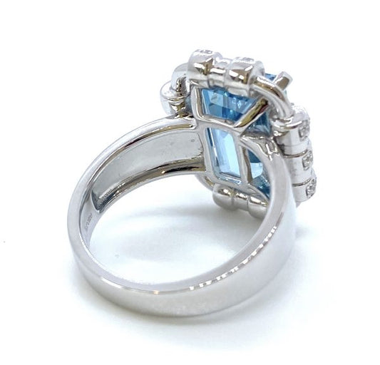 Aquamarine ring