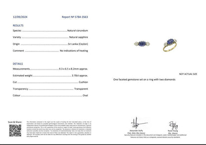 18 Carat Yellow Gold Three-Stone Ring With 3.70 Carat Natural Sapphire And Diamonds