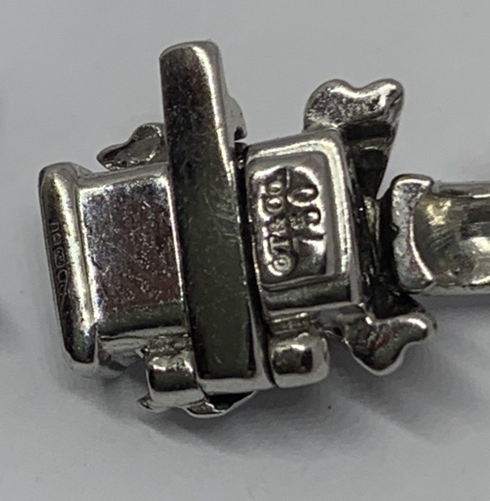 Pre owned Tiffany and Co Diamond Signature Bracelet
