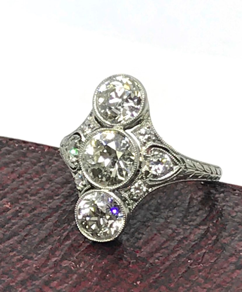 Art Deco antique diamond ring Ramond Yard platinum 1920's