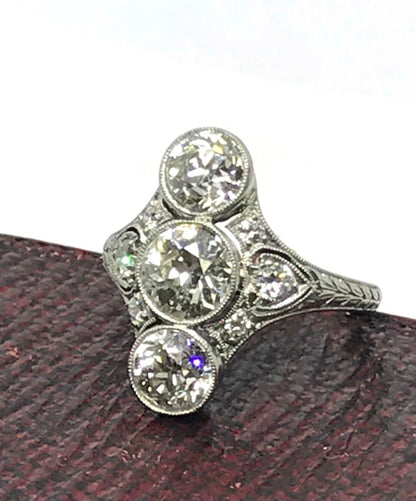Art Deco antique diamond ring Ramond Yard platinum 1920's