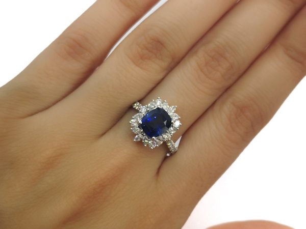Sri Lankan Sapphire and Diamond Cluster Ring, 18ct White Gold