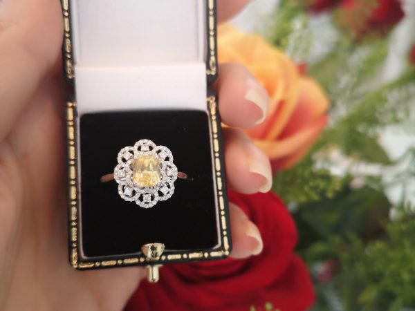 Natural 1.54 carats Yellow Sapphire and Diamond Cluster Dress Ring