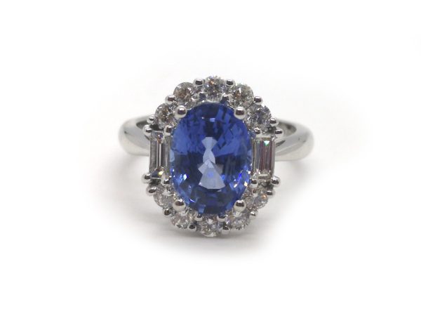 Sapphire and Diamond Engagement Ring in 18ct White Gold, 4.74ct