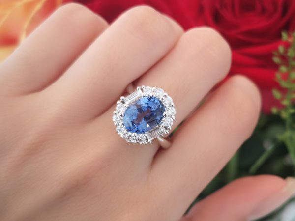 Sapphire and Diamond Engagement Ring in 18ct White Gold, 4.74ct