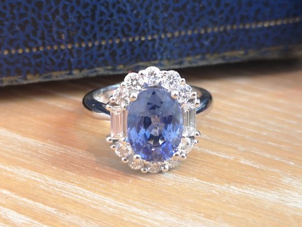 Sapphire and Diamond Engagement Ring in 18ct White Gold, 4.74ct