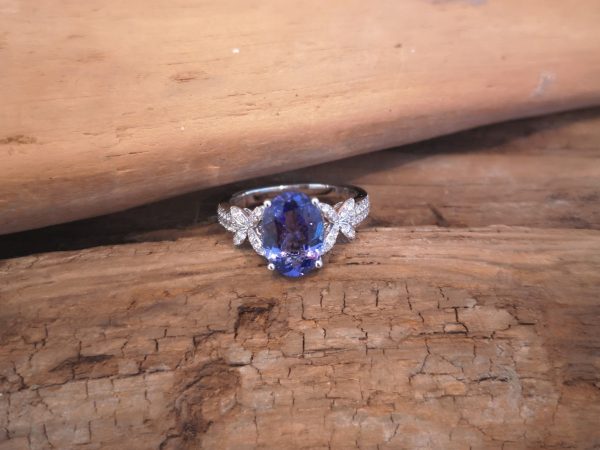 Tanzanite and Diamond Engagement Ring, 5.60ct