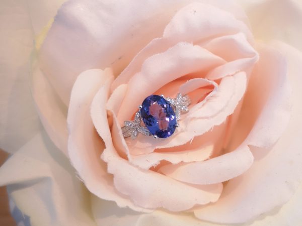 Tanzanite and Diamond Engagement Ring, 5.60ct