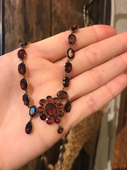 Antique Georgian Garnet Necklace