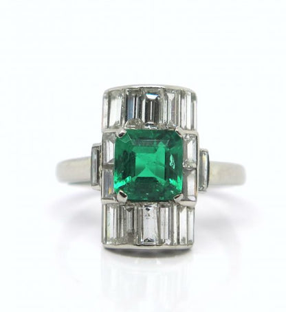 Art Deco emerald diamond ring 1930 baguette diamond platinum