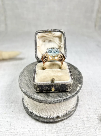 Vintage 1940s Retro Aquamarine and Diamond Tank Ring in 18ct Rose Gold