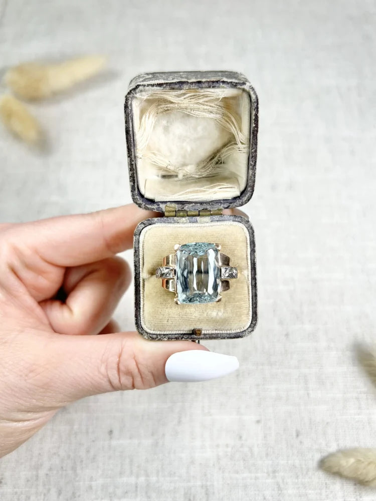 Vintage 1940s Retro Aquamarine and Diamond Tank Ring in 18ct Rose Gold