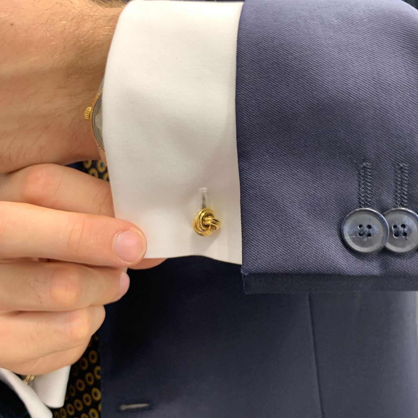 18 Carat Yellow Gold Solid Bar Knot Cufflinks