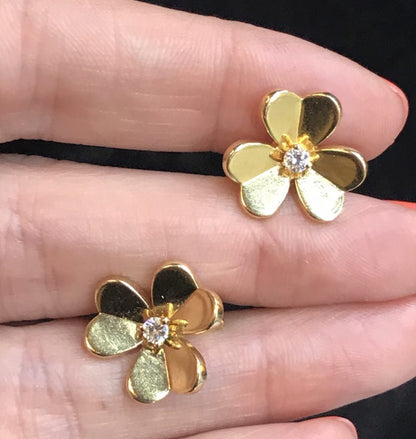 Van Cleef and Arpels Frijole Diamond Flower Earrings