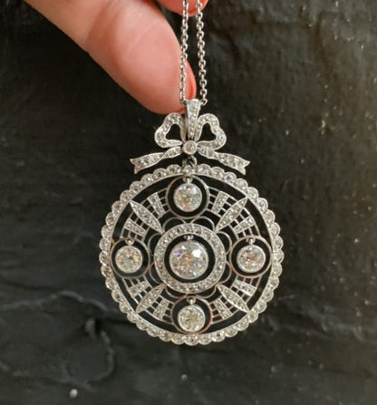 Antique Edwardian platinum diamond old cut pendant round shape