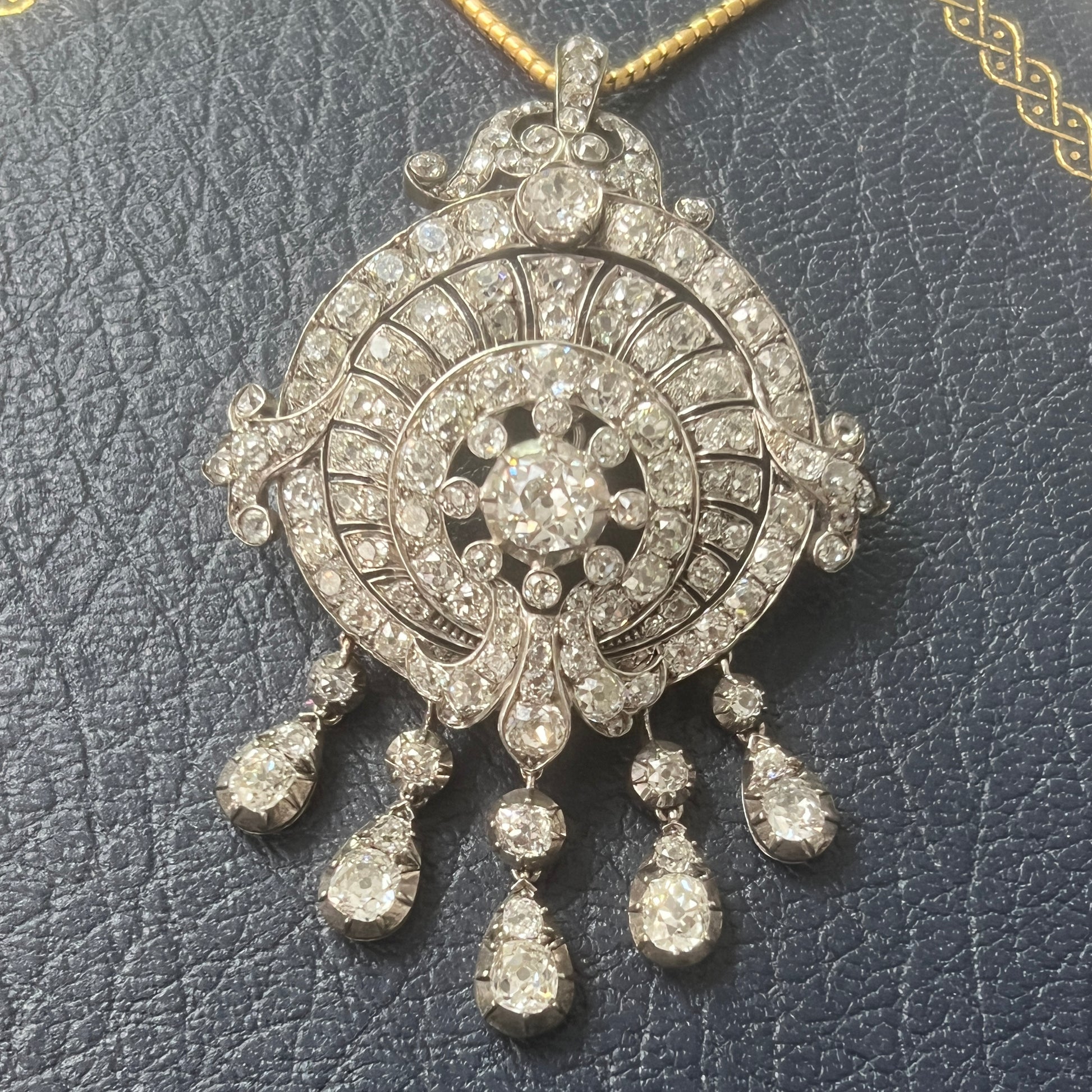 Early Victorian Antique 16cts Old Mine Cut Diamond Tassel Fringe Pendant come Brooch, Mid 19th Century, Circa 1850