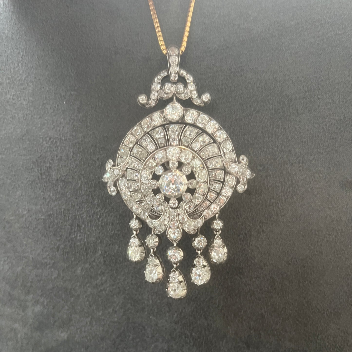 Early Victorian Antique 16cts Old Mine Cut Diamond Tassel Fringe Pendant come Brooch, Mid 19th Century, Circa 1850