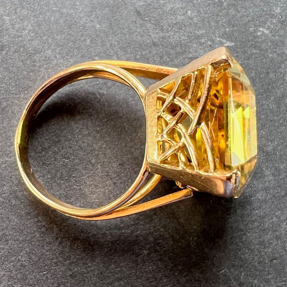 Vintage Retro 18.87ct Citrine Solitaire and 18ct Yellow Gold Cocktail Ring
