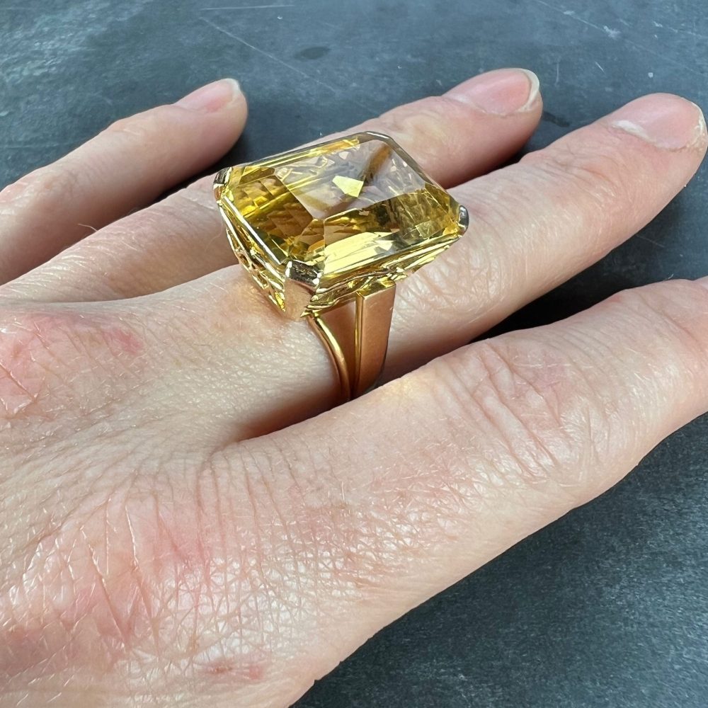 Vintage Retro 18.87ct Citrine Solitaire and 18ct Yellow Gold Cocktail Ring